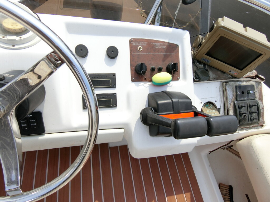 banner_082337-silverton-312-sedan-cruiser