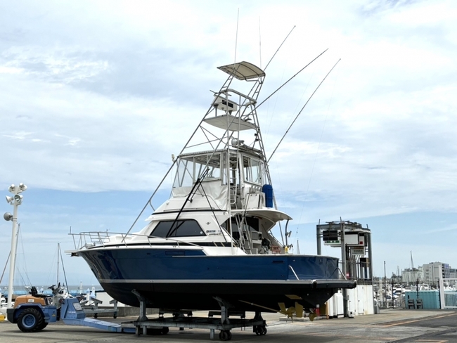 medium_086620-bertram-37-