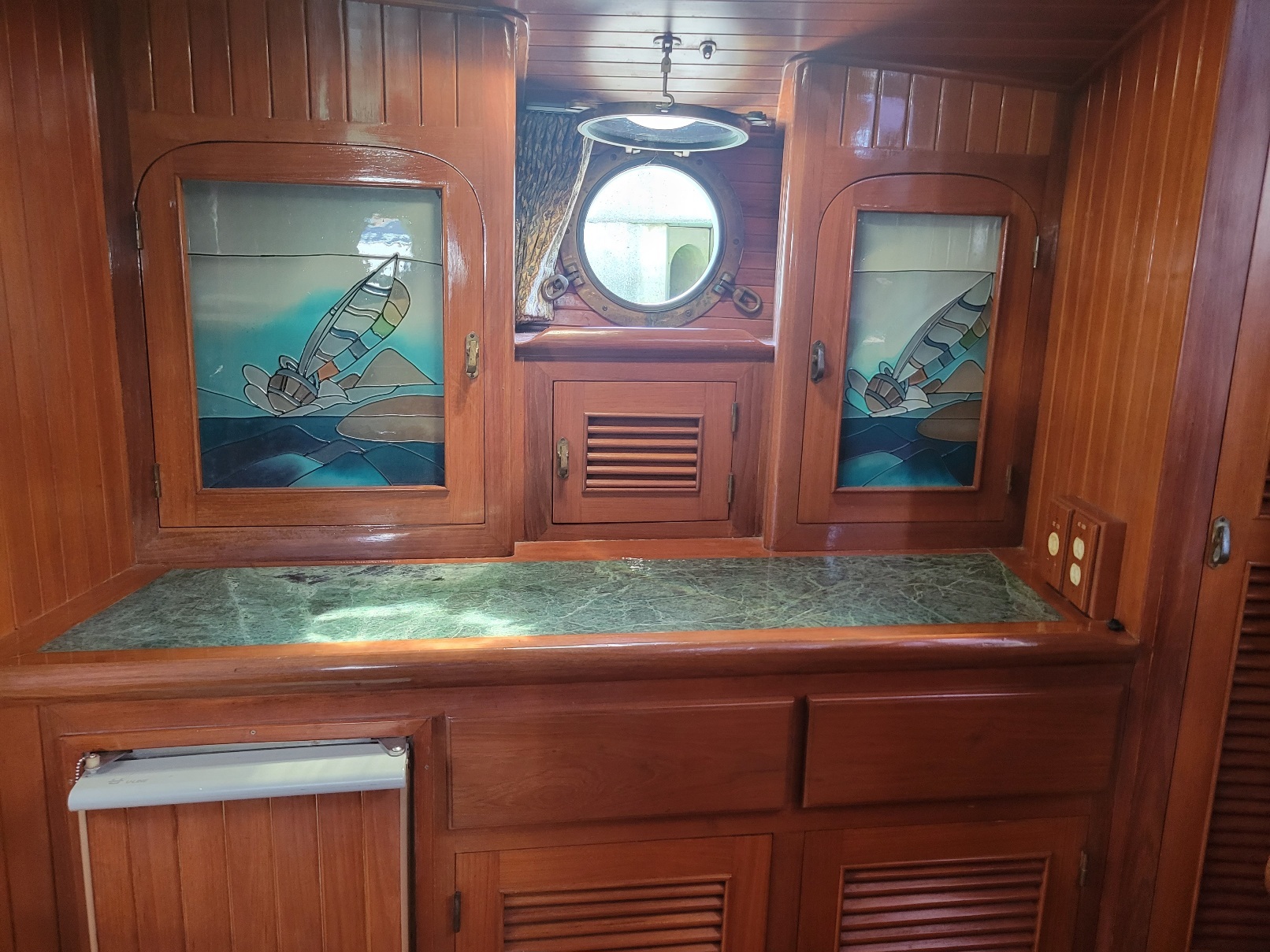 banner_087514-king-yacht-gatsbay-45