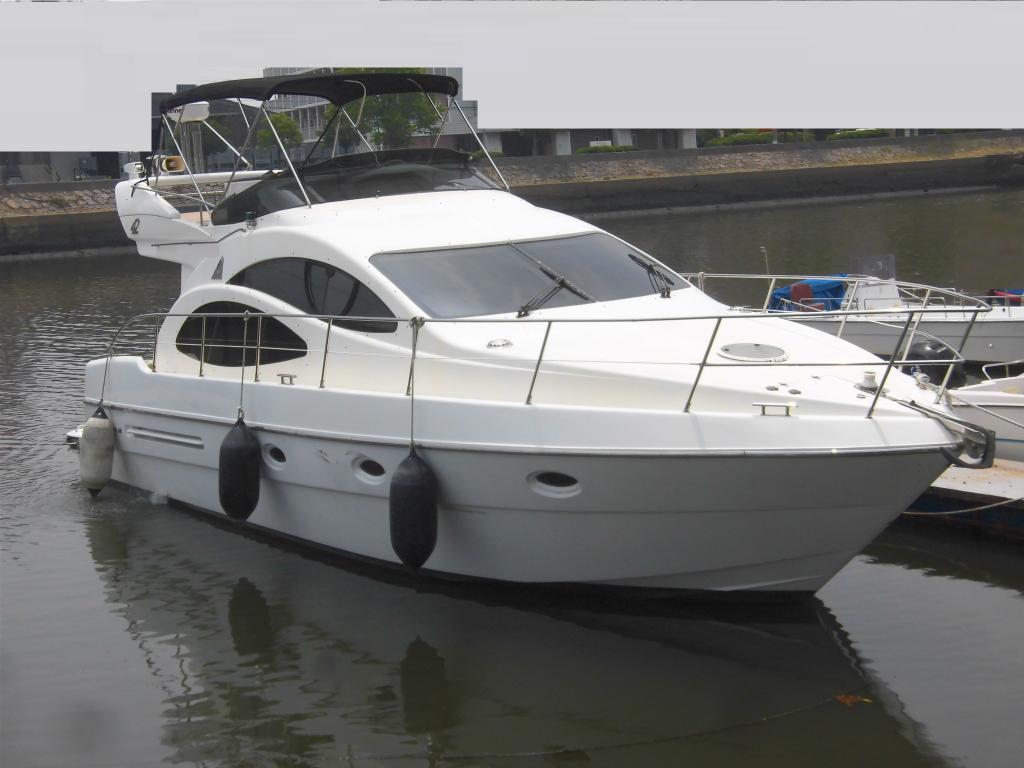 banner_087527-azimut-yachts-42