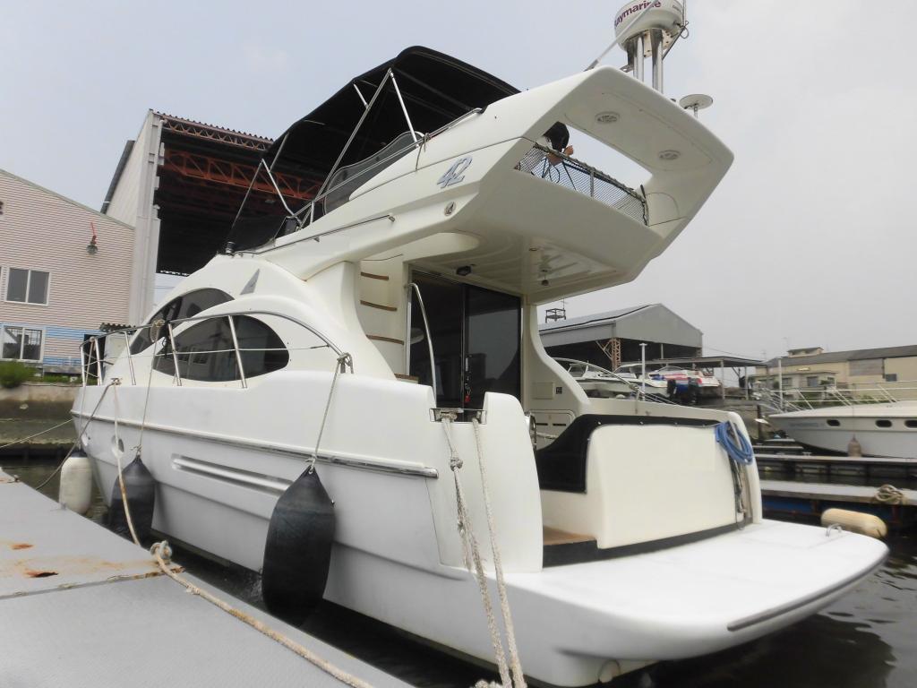banner_087527-azimut-yachts-42