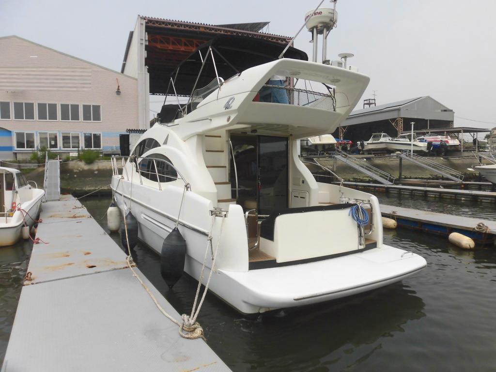 banner_087527-azimut-yachts-42