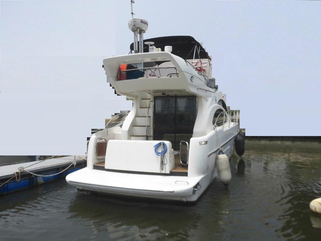 banner_087527-azimut-yachts-42