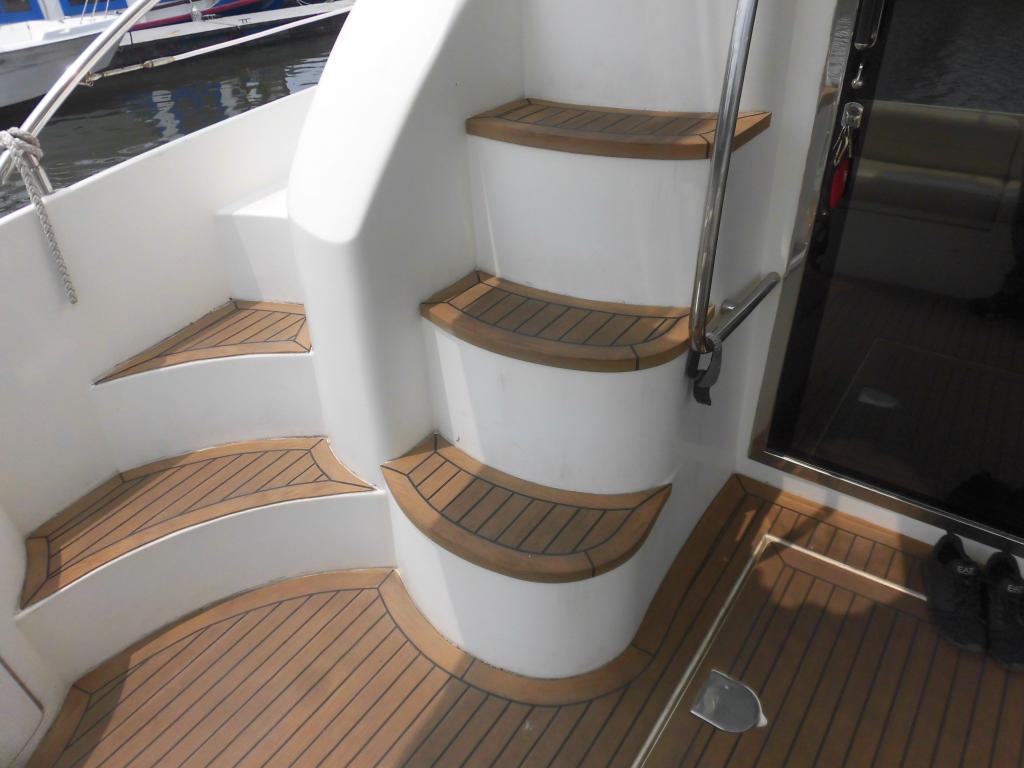 banner_087527-azimut-yachts-42