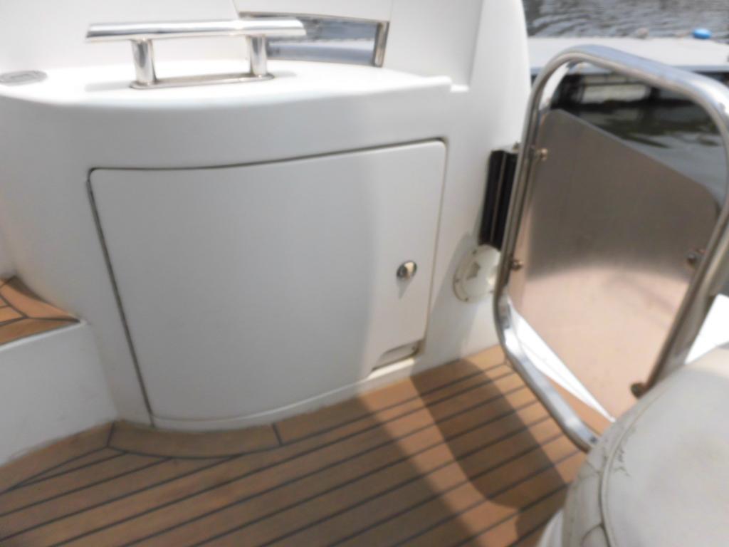 banner_087527-azimut-yachts-42