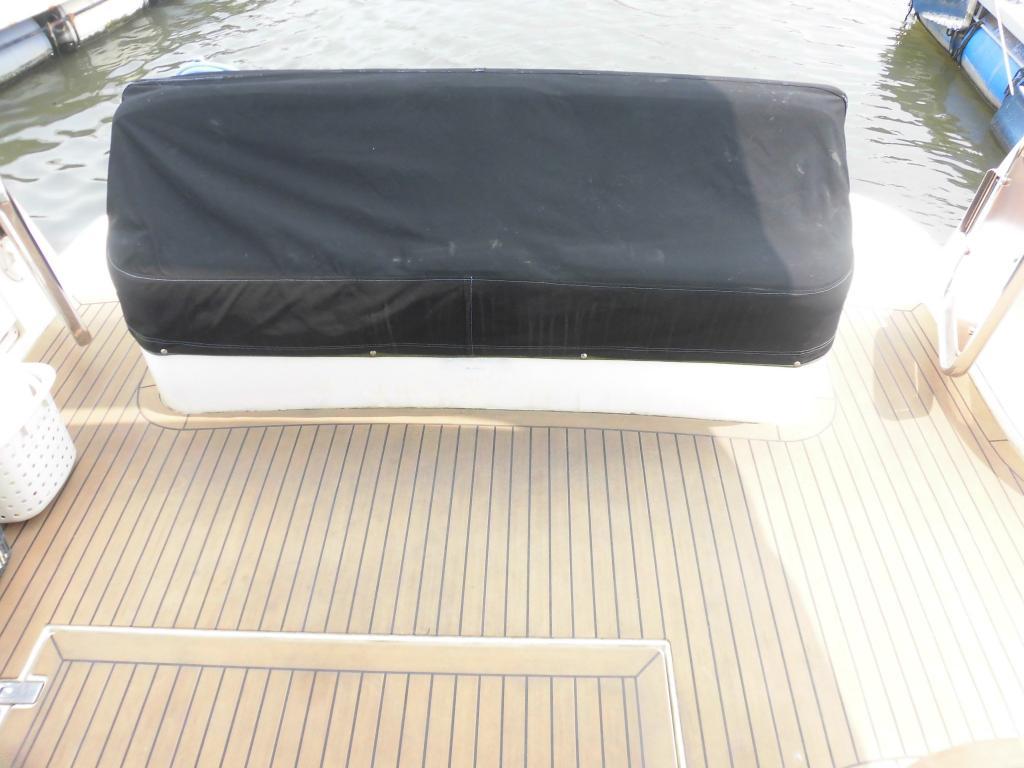 banner_087527-azimut-yachts-42