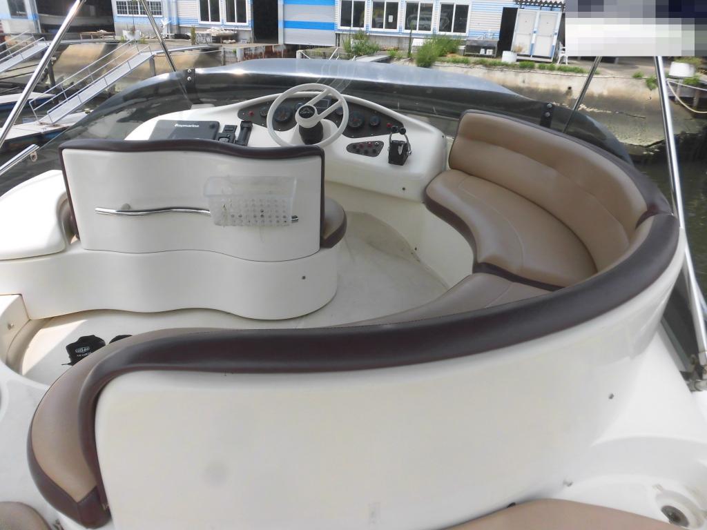 banner_087527-azimut-yachts-42