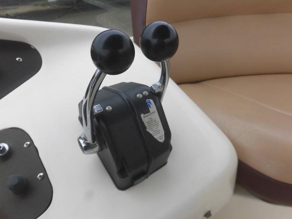 banner_087527-azimut-yachts-42