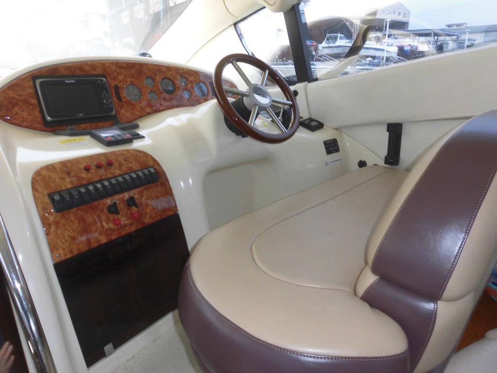 banner_087527-azimut-yachts-42