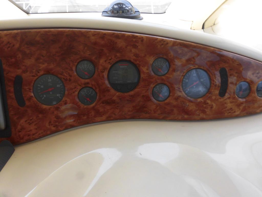banner_087527-azimut-yachts-42