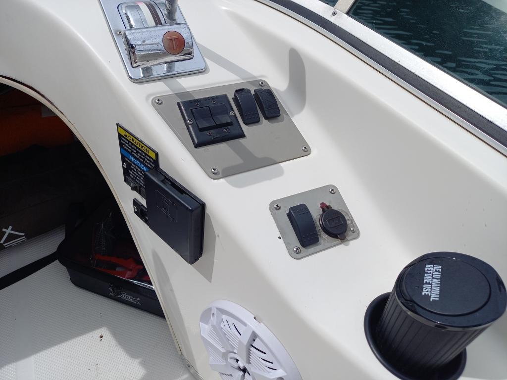 banner_087648-bayliner-2858-ciera