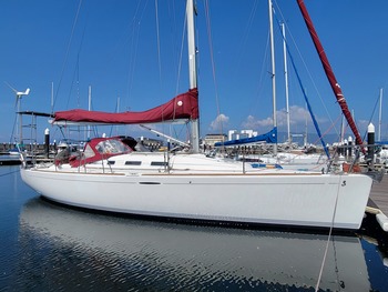 BENETEAU FIRST 285 船内機 中古艇情報 | Boatflow.jp