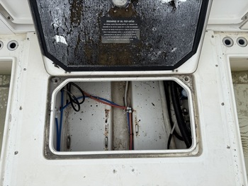 thumb_087997-boston-whaler-280-outrage