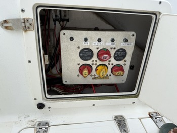 thumb_087997-boston-whaler-280-outrage