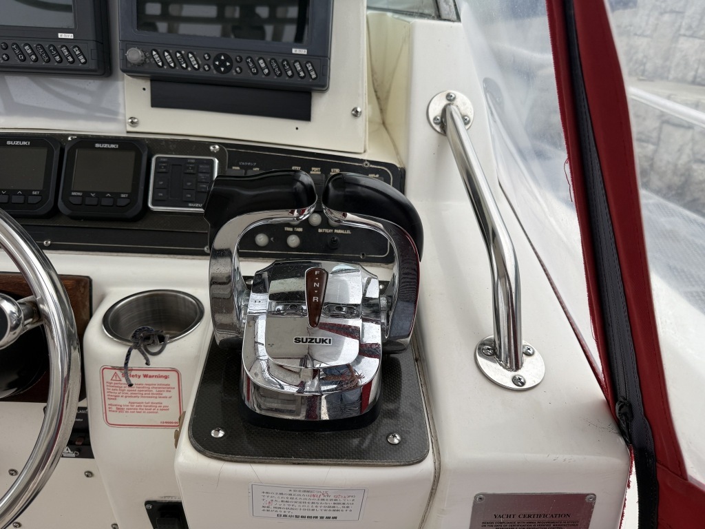 banner_087997-boston-whaler-280-outrage