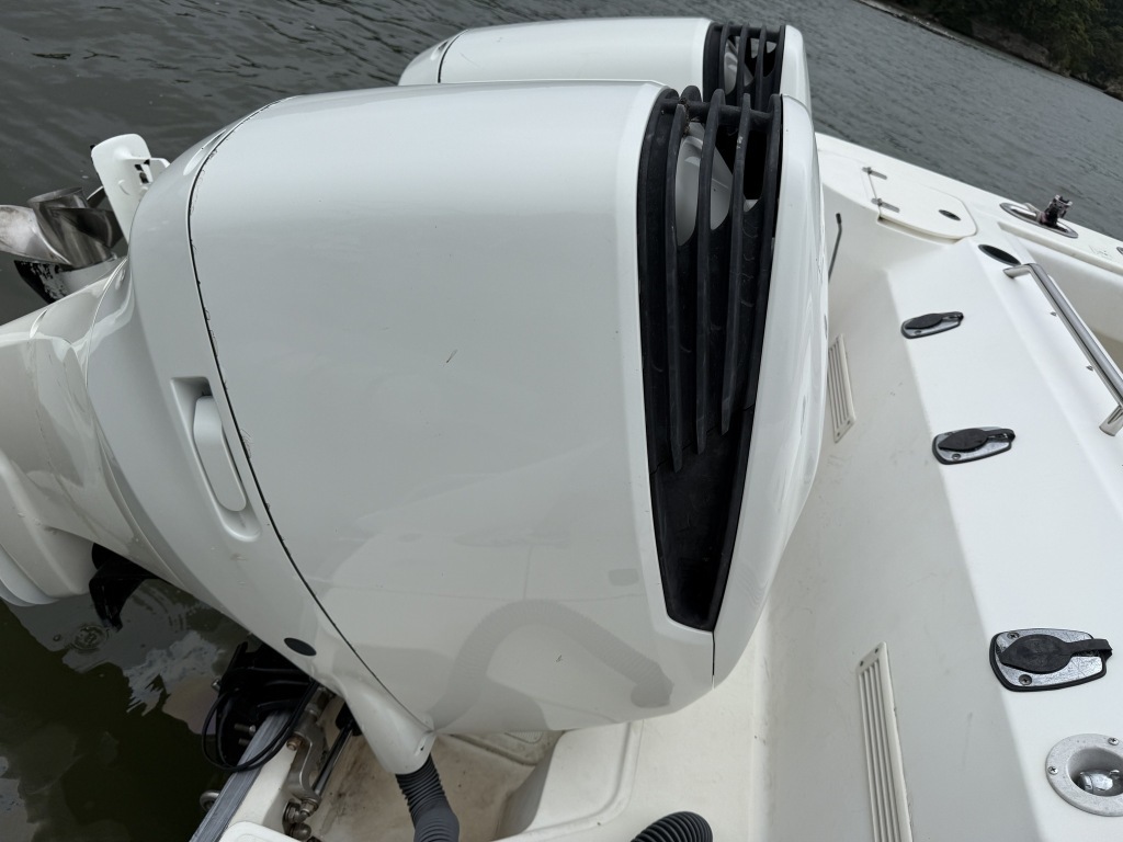 banner_087997-boston-whaler-280-outrage