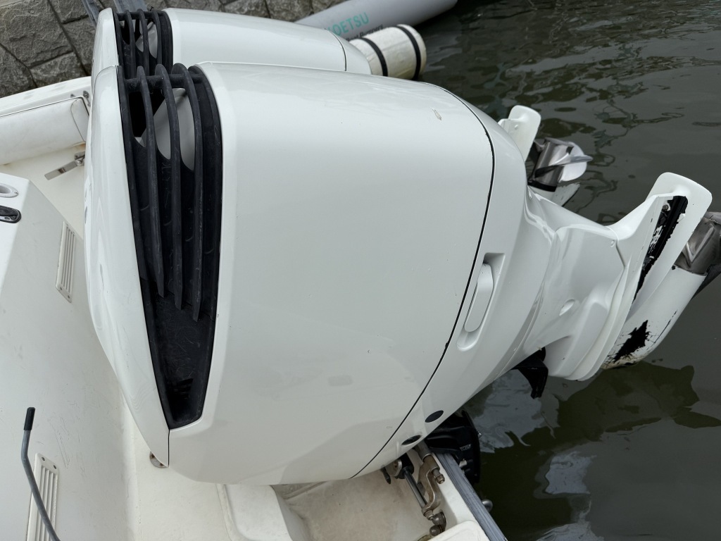 banner_087997-boston-whaler-280-outrage