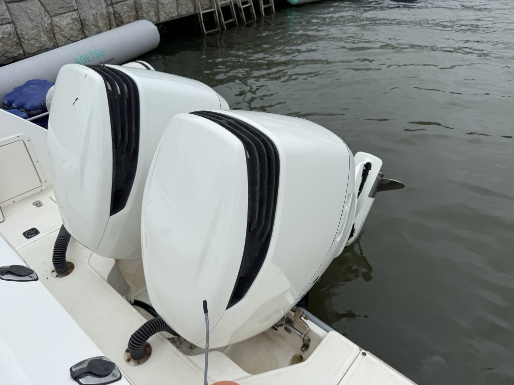 banner_087997-boston-whaler-280-outrage