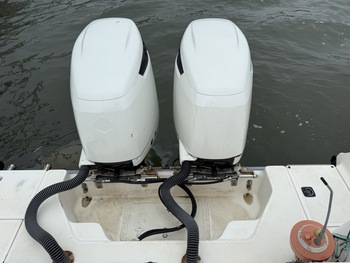 thumb_087997-boston-whaler-280-outrage