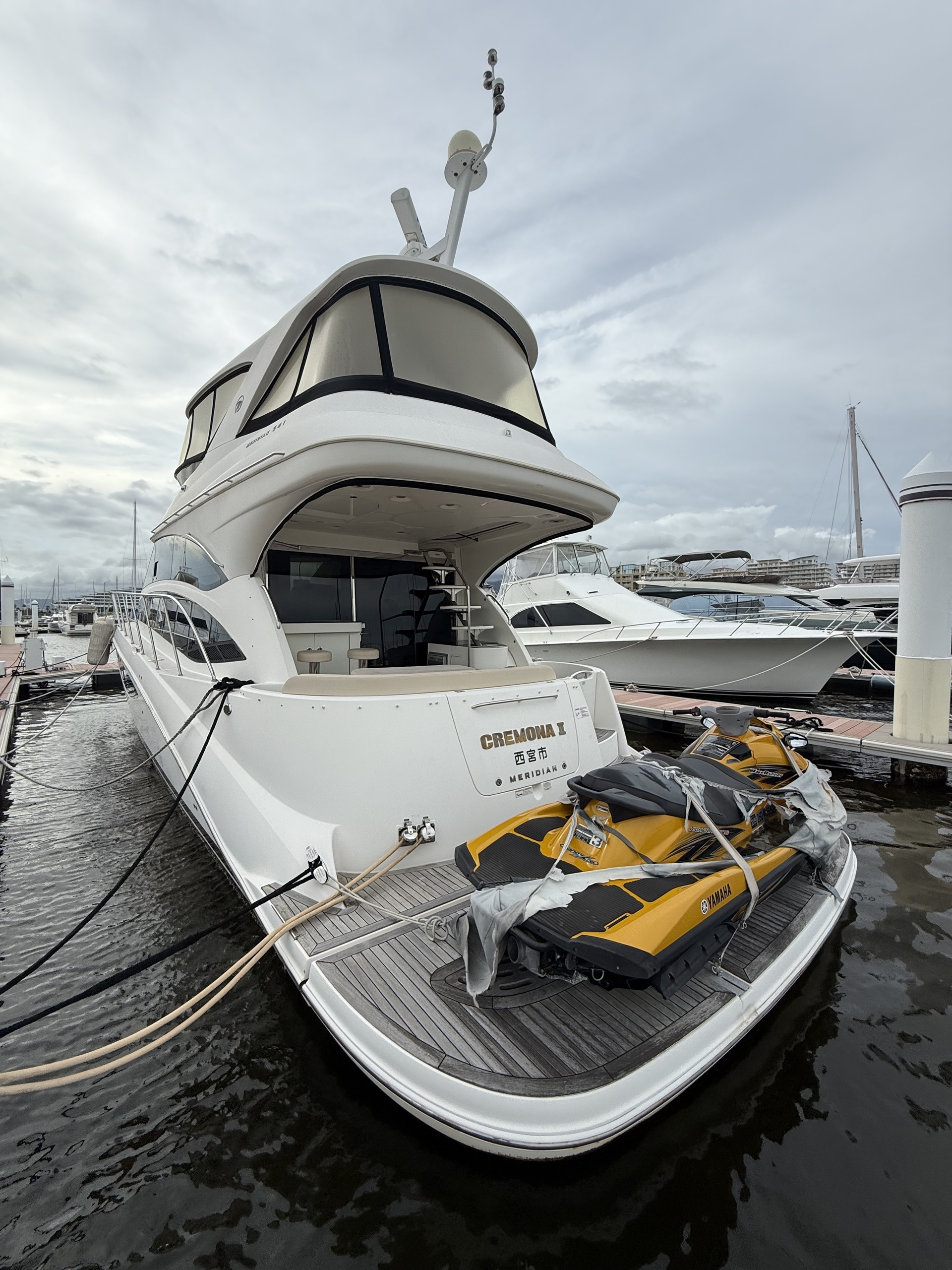 banner_088361-meridian-yachts-541-sedan