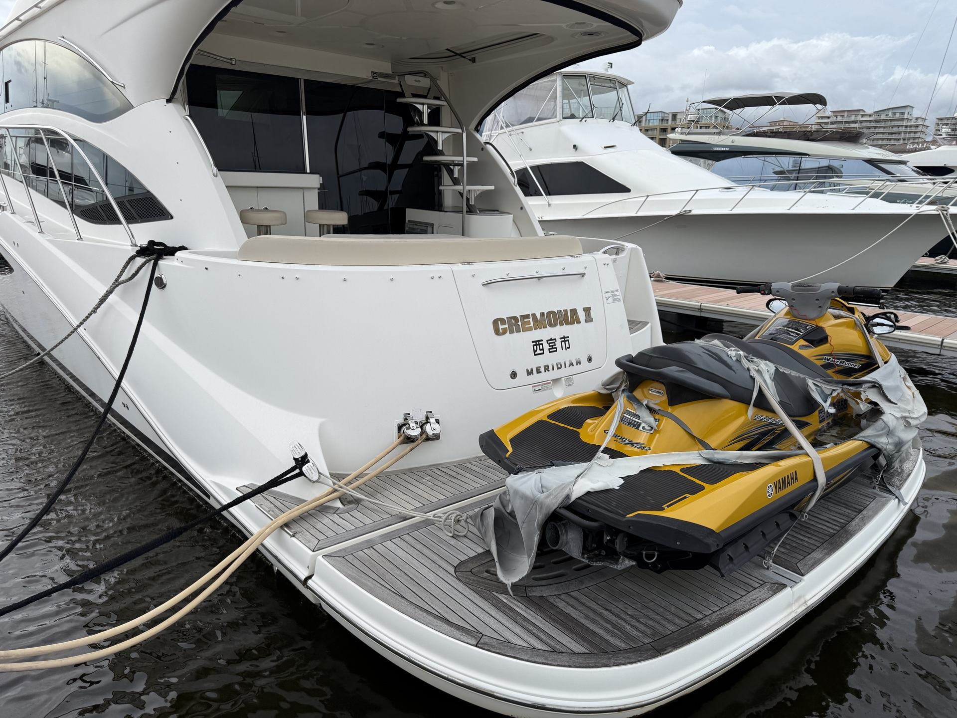 banner_088361-meridian-yachts-541-sedan