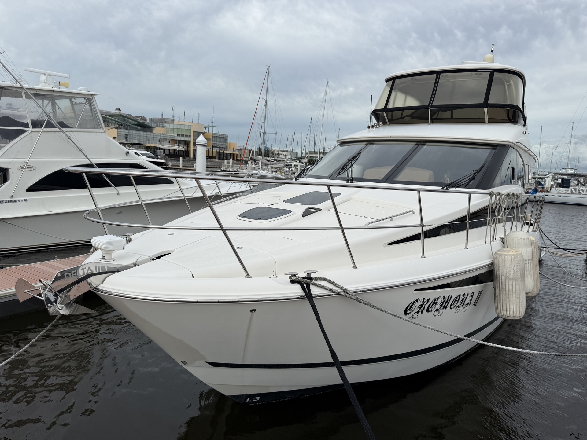 banner_088361-meridian-yachts-541-sedan