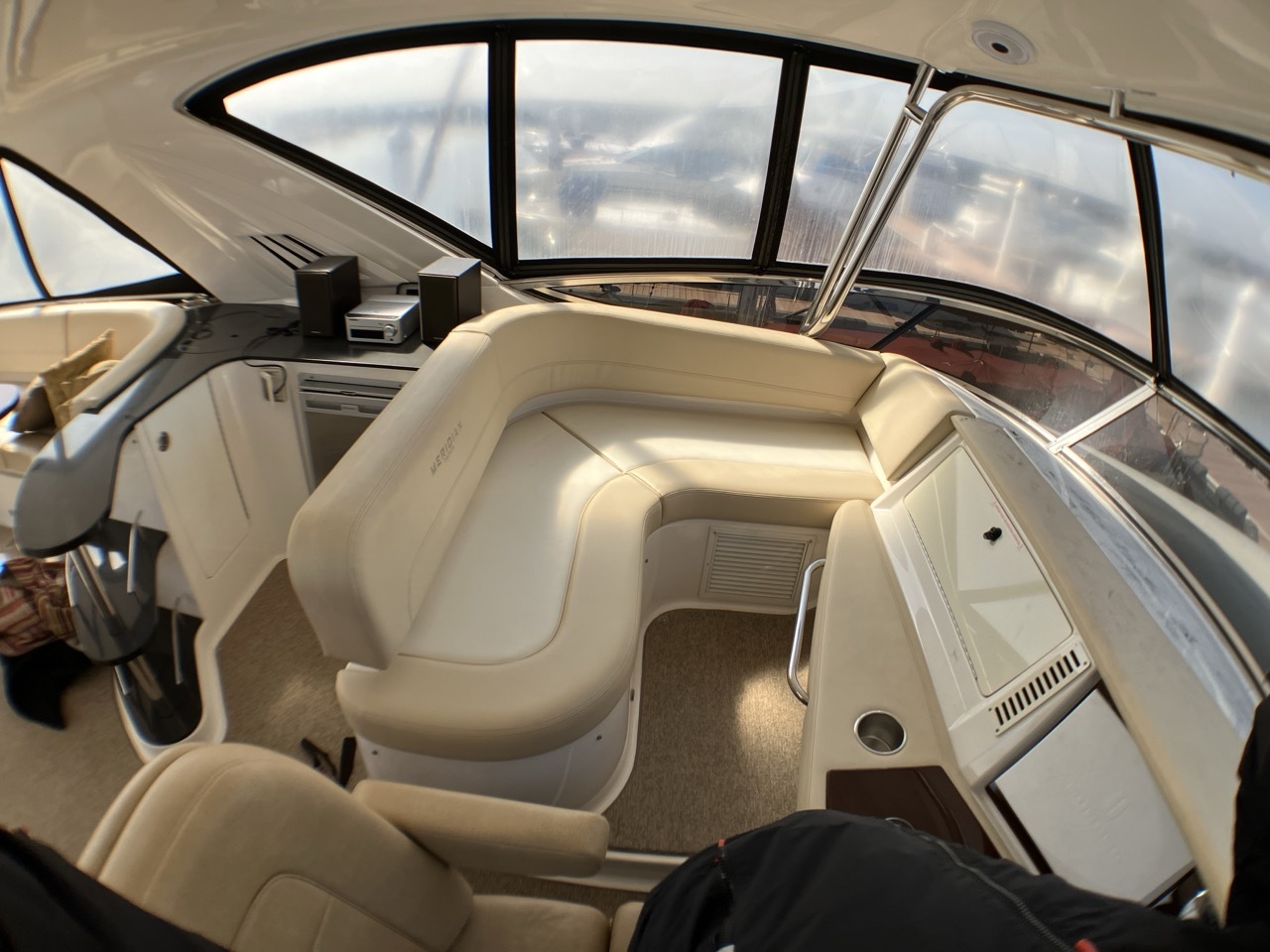 banner_088361-meridian-yachts-541-sedan