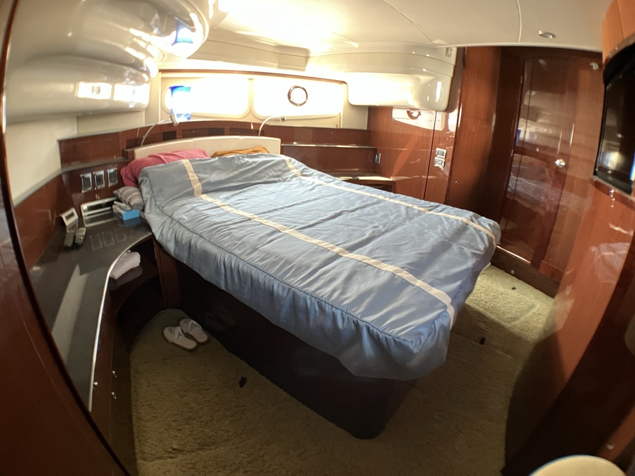 banner_088361-meridian-yachts-541-sedan