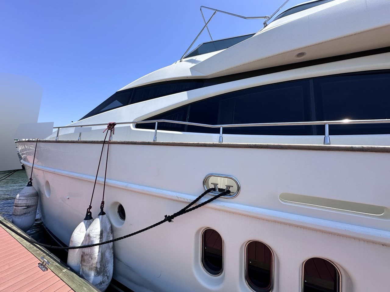 banner_088769-azimut-yachts-74