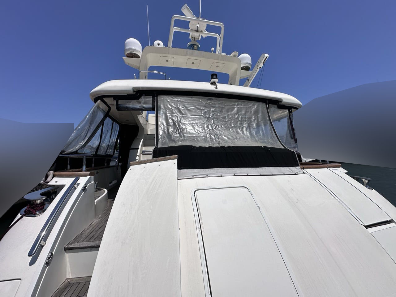 banner_088769-azimut-yachts-74