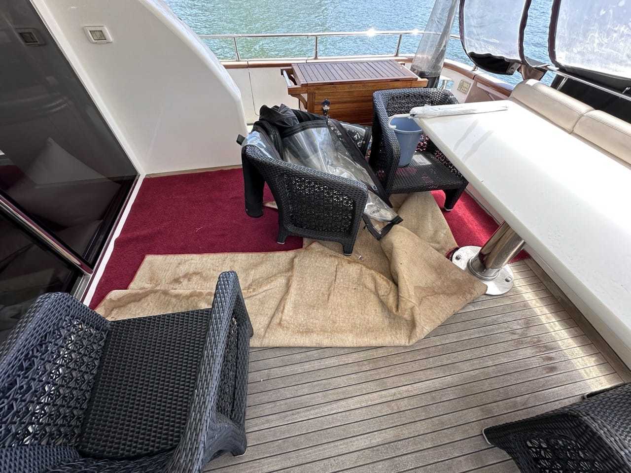 banner_088769-azimut-yachts-74
