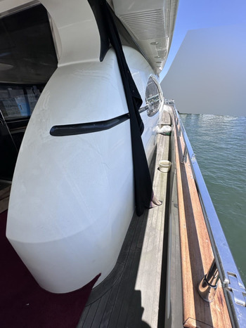 thumb_088769-azimut-yachts-74