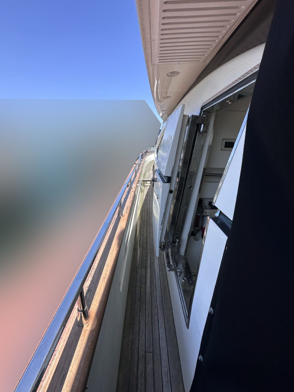 banner_088769-azimut-yachts-74