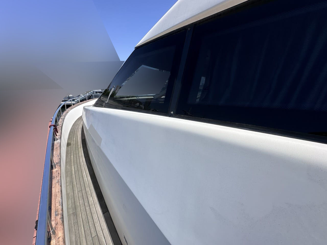 banner_088769-azimut-yachts-74