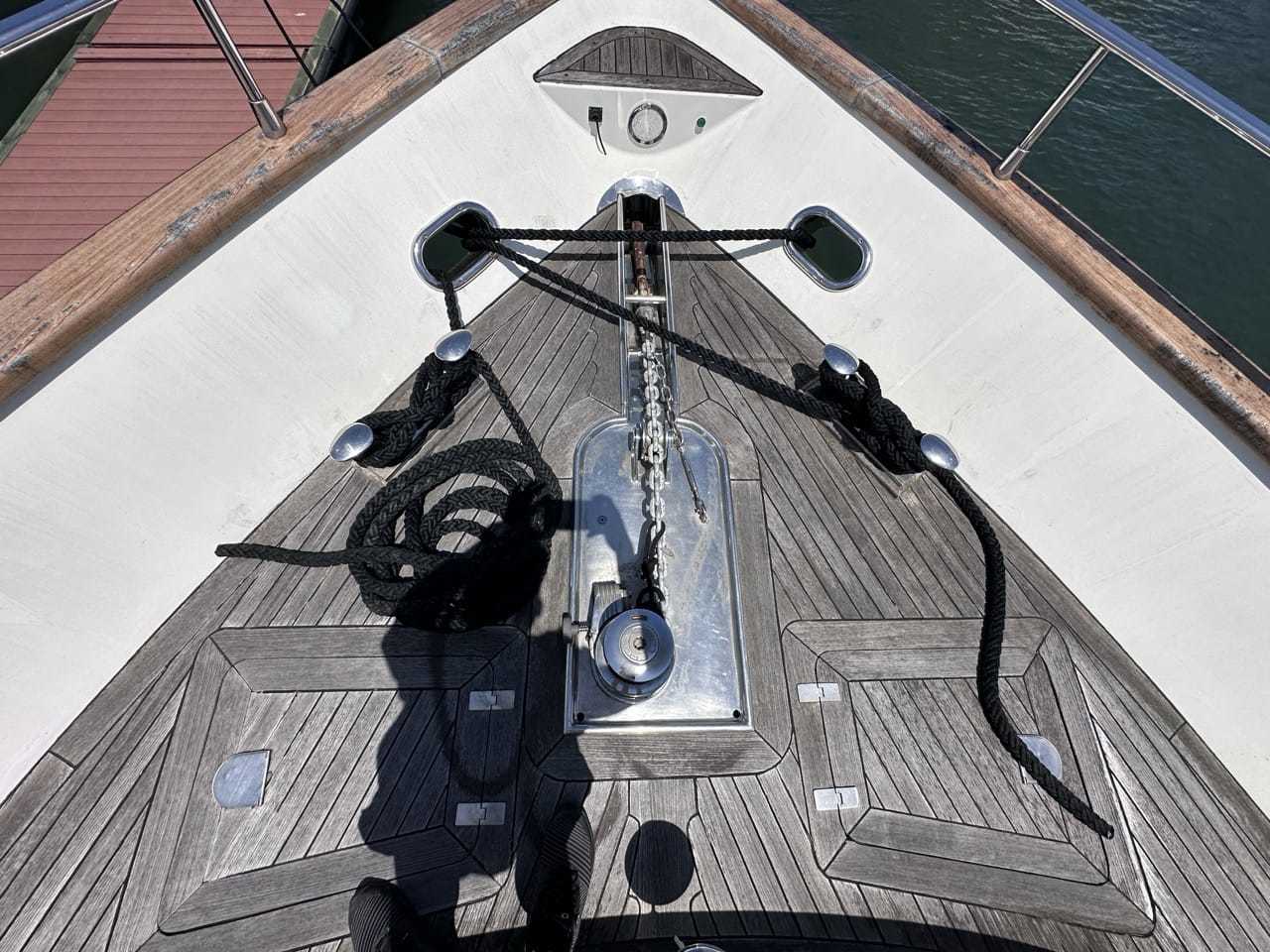 banner_088769-azimut-yachts-74
