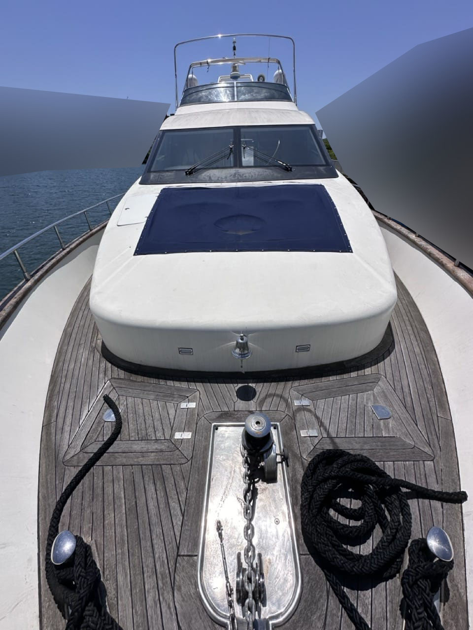 banner_088769-azimut-yachts-74