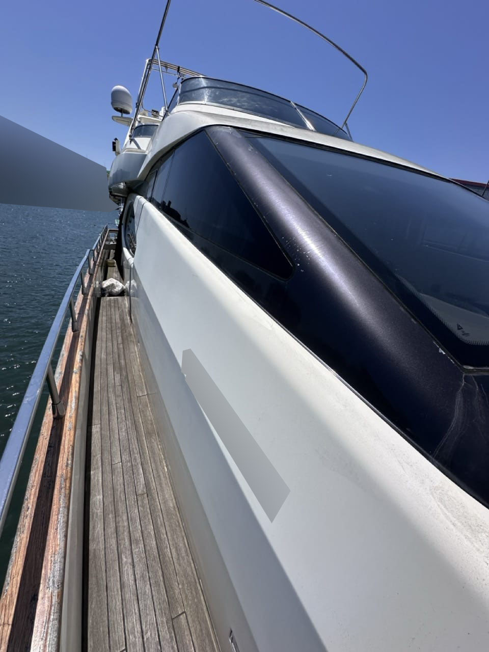 banner_088769-azimut-yachts-74