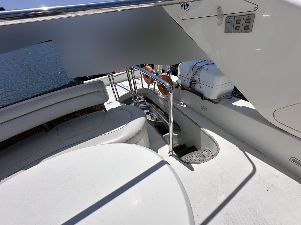 banner_088769-azimut-yachts-74