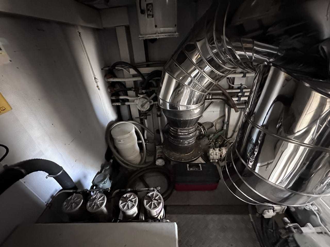 banner_088769-azimut-yachts-74