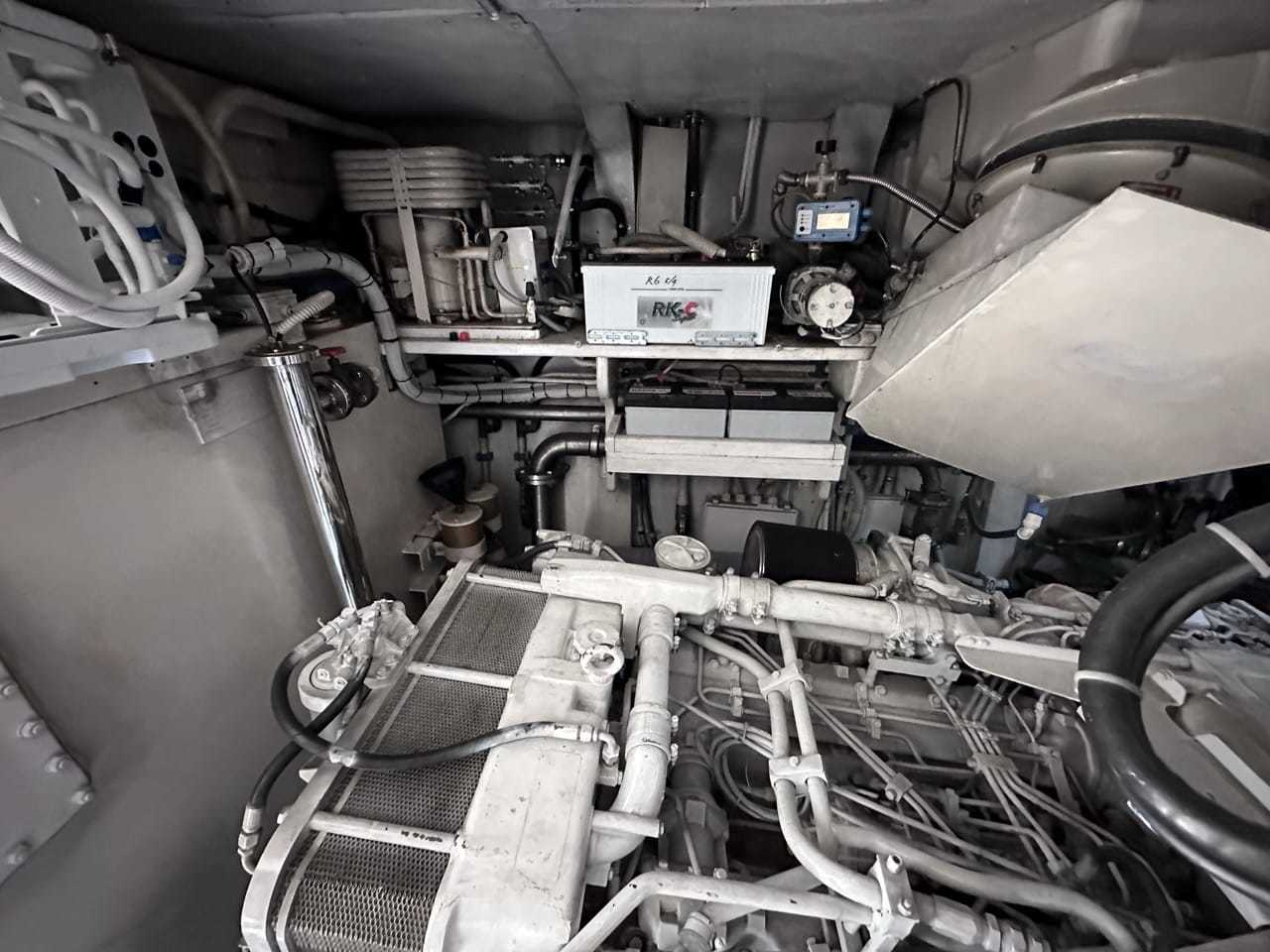 banner_088769-azimut-yachts-74
