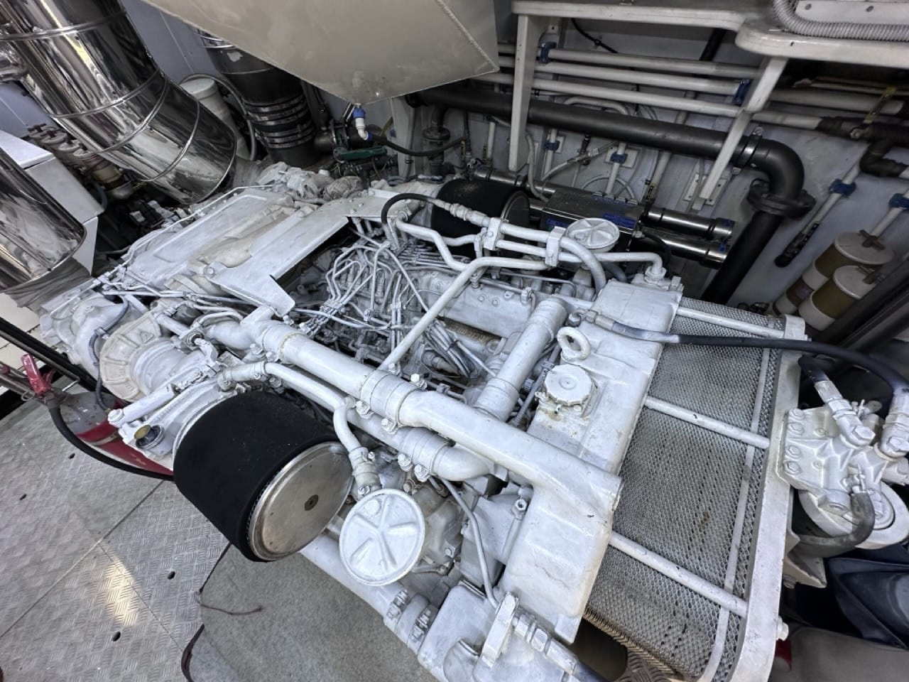 banner_088769-azimut-yachts-74