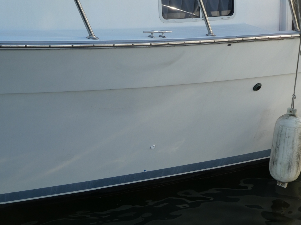 banner_089235-tollycraft-48-cockpit-motor-yacht
