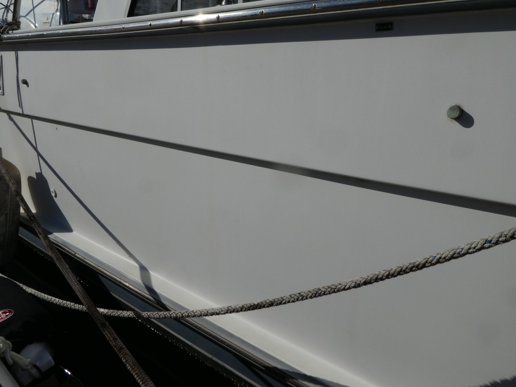 banner_089235-tollycraft-48-cockpit-motor-yacht