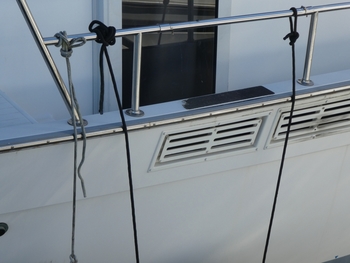 thumb_089235-tollycraft-48-cockpit-motor-yacht
