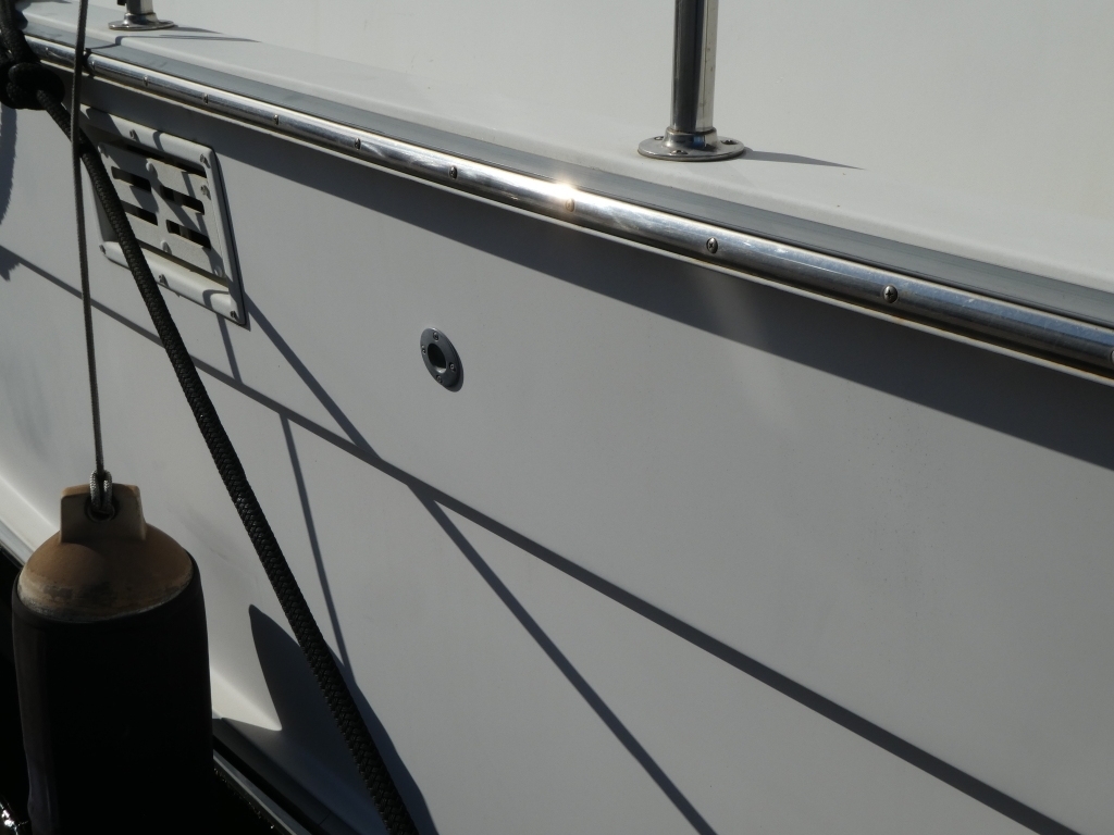 banner_089235-tollycraft-48-cockpit-motor-yacht