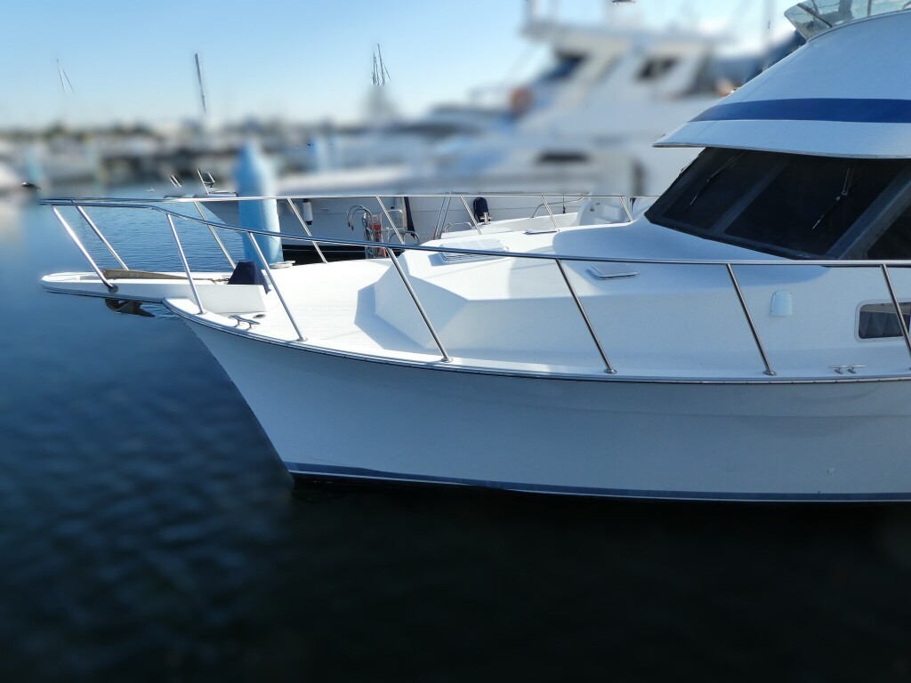 banner_089235-tollycraft-48-cockpit-motor-yacht