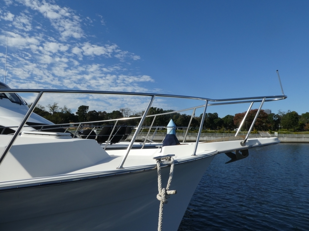 banner_089235-tollycraft-48-cockpit-motor-yacht