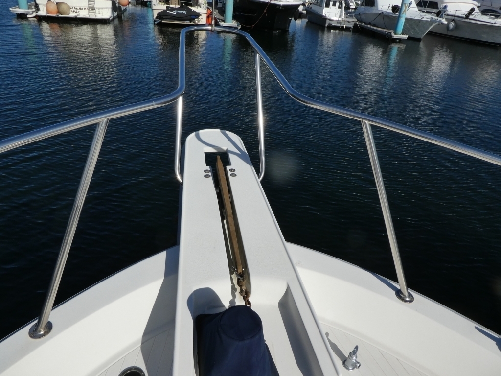 banner_089235-tollycraft-48-cockpit-motor-yacht