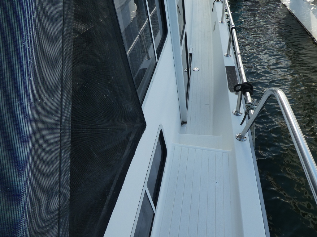 banner_089235-tollycraft-48-cockpit-motor-yacht