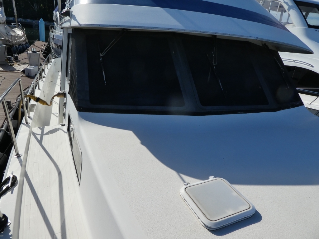 banner_089235-tollycraft-48-cockpit-motor-yacht